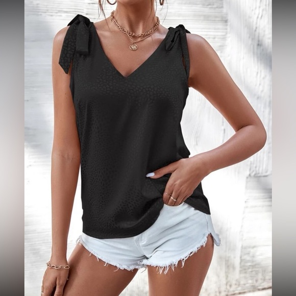 Boho Leopard Print Satin Sleeveless Blouse - Picture 6 of 16